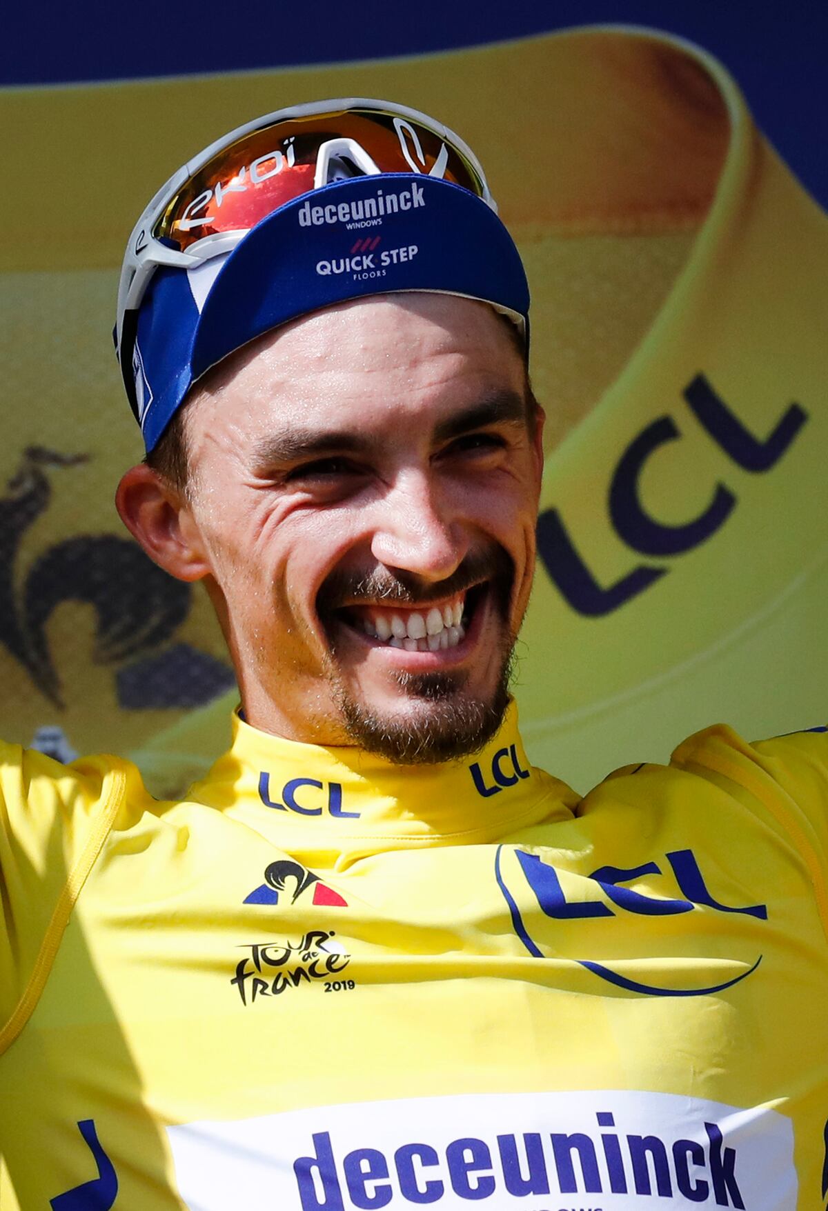 Alaphilippe retiene la camiseta amarilla tras 14ta etapa