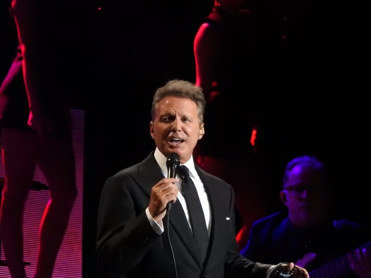 Plena decadencia. Luis Miguel ofreció un concierto lleno de malcriadez