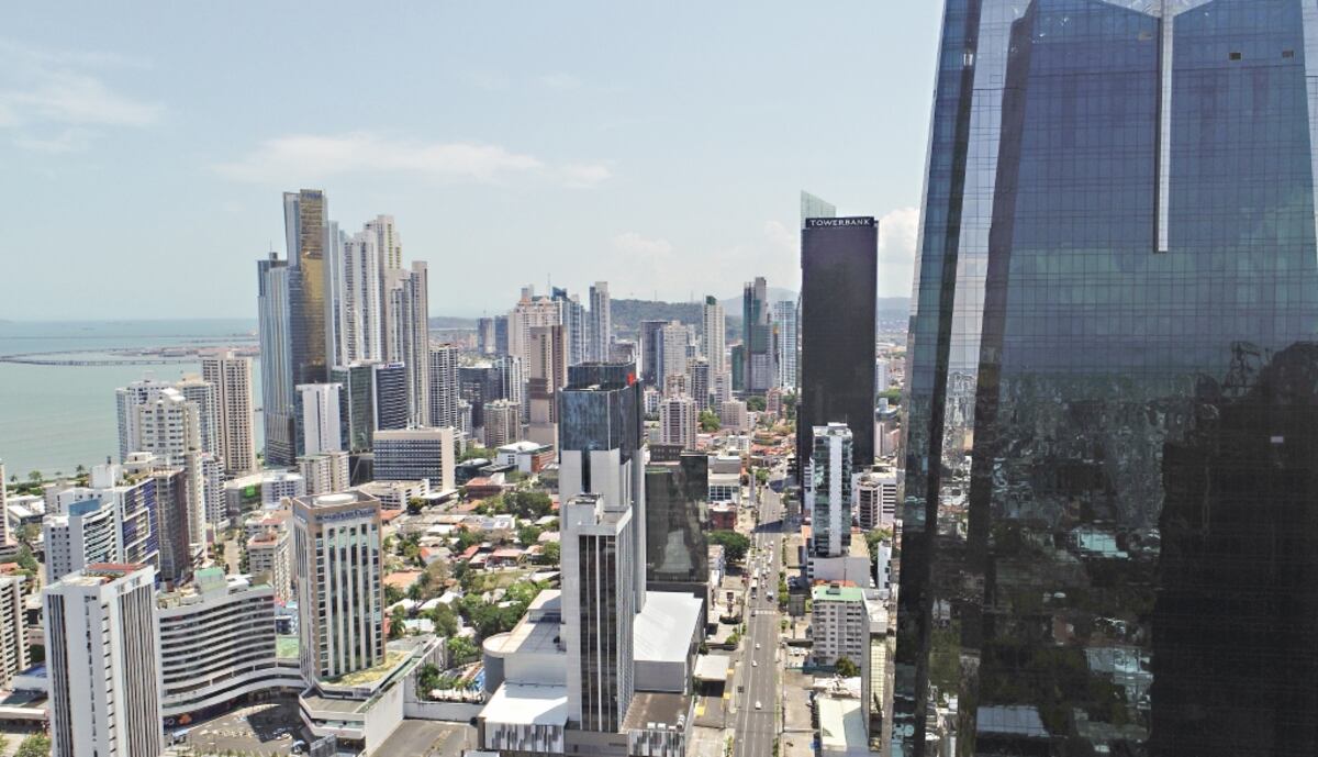 Bancos han modificado nuevamente sus horarios por la cuarentena total