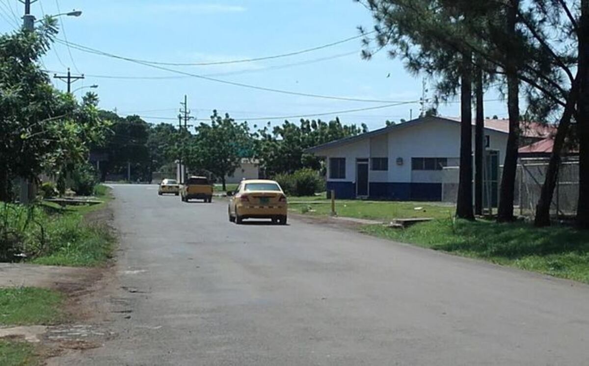 GOLPE NAVIDEÑO AL NARCOTRÁFICO. Incautan 22 bultos de sacos de droga en alta mar