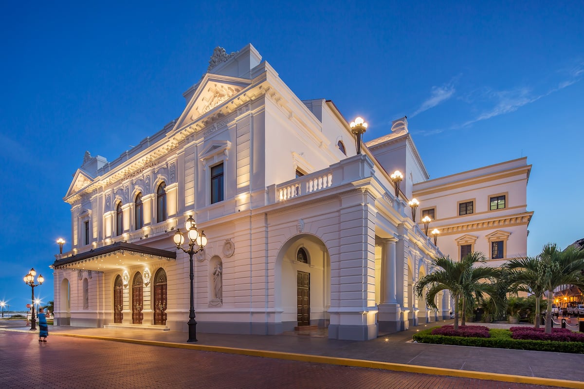 Restauración del Teatro Nacional gana Premio Magno en el Concurso SPIA