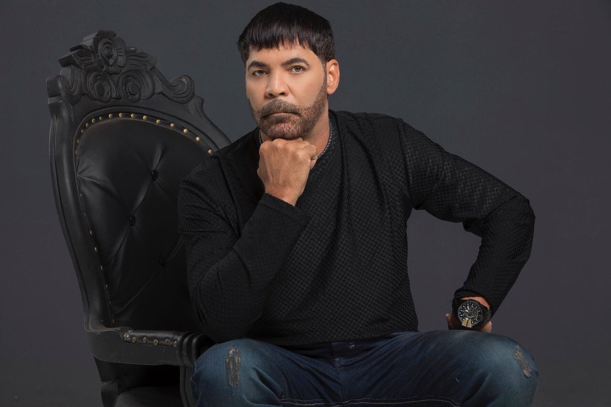 Tremendo susto se llevó Willie González en el Aeropuerto de Tocumen