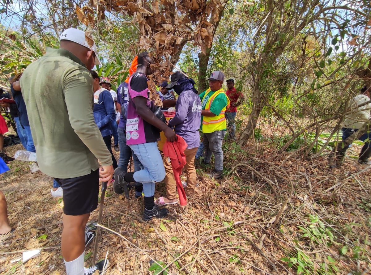 Surgen pistas. Autoridades y vecinos reanundan búsqueda de la niña Aderlyn, de 9 años