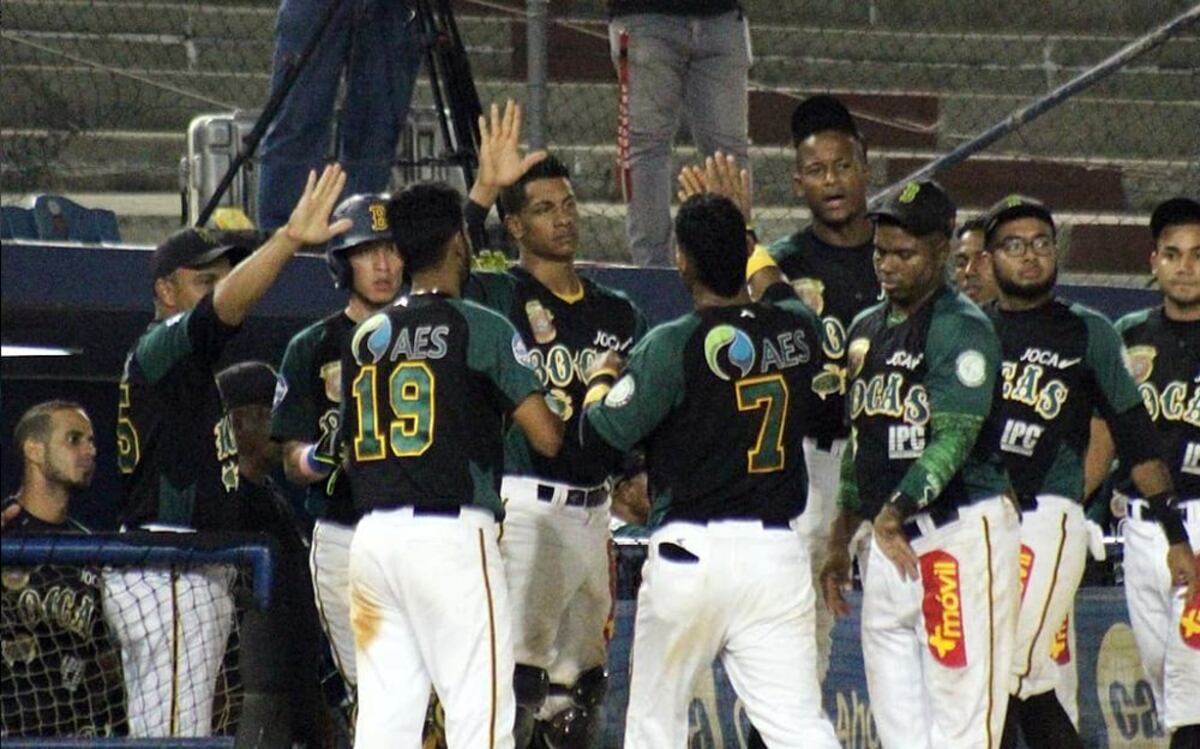 JUGADA SUICIDA. Le da triunfo a Bocas del Toro sobre Herrera | VIDEO