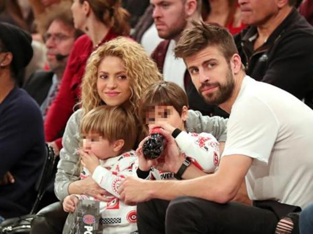 Shakira y Piqué se divierten como niños en Disneyworld