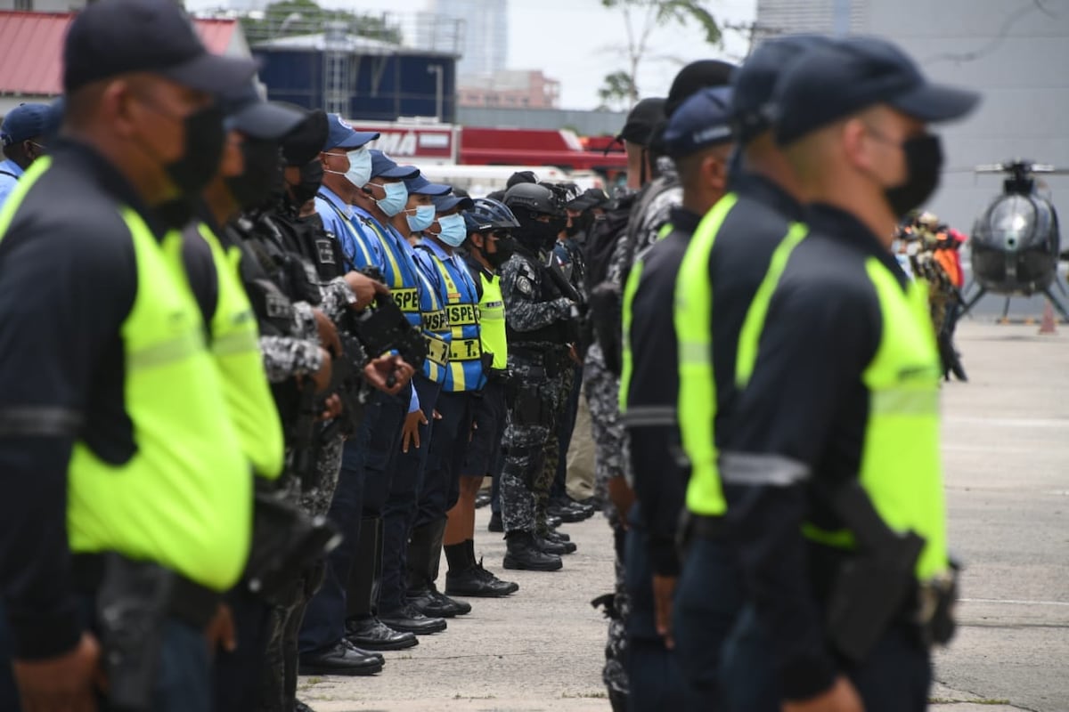 Despliegan más de 30 mil unidades para operación de Semana Santa. Inversión de carriles inicia el jueves