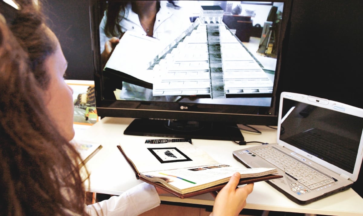 Docentes se preparan para el año escolar 2021 a distancia; mientras empresarios piden que sea presencial