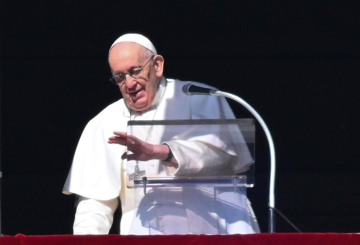 Papa Francisco pide acabar con la cultura machista que oprime a las mujeres en el mundo