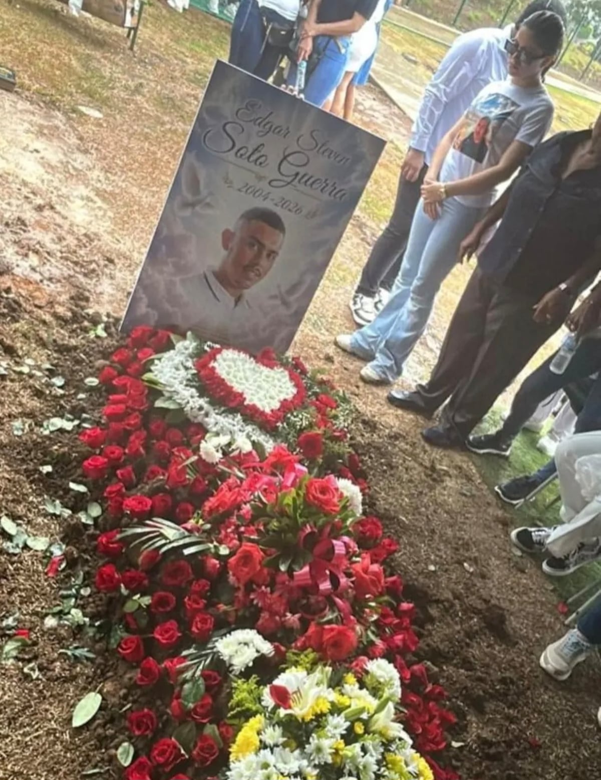 Once disparos y un adiós: la despedida de Edgar Soto tras ataque  armado en La Cabima donde murió junto a sus primos 