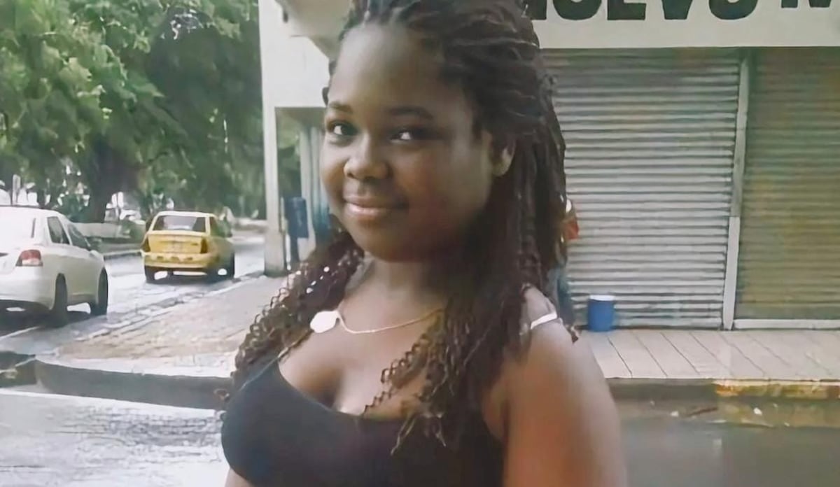 Joven colonense pide ayuda para cirugía tras enfermedad que afecta su rostro: ‘Quiero vivir sin dolor’