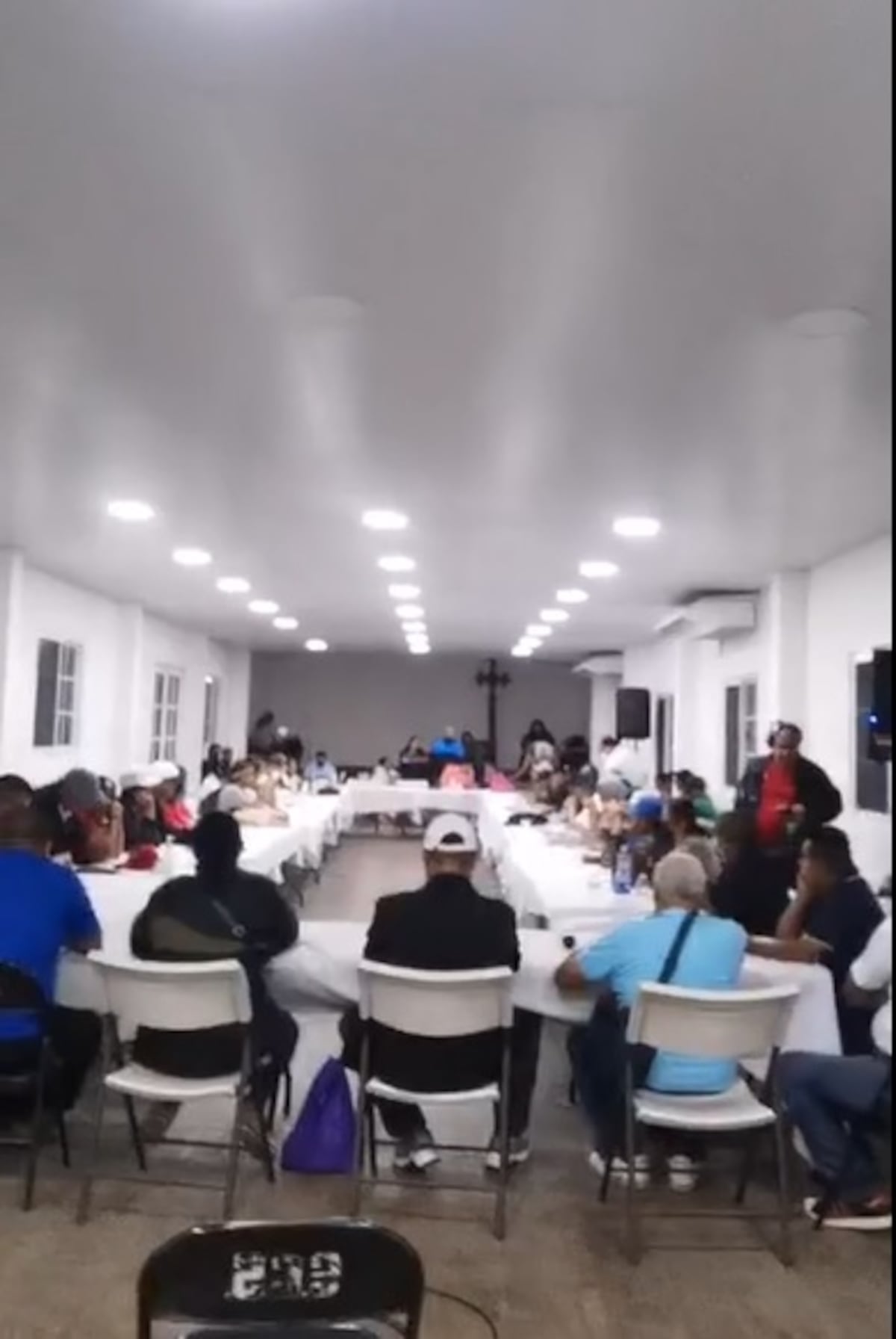 Logran acuerdo en mesa de Educación. Preparan finiquito de huelga para volver a clases. Video