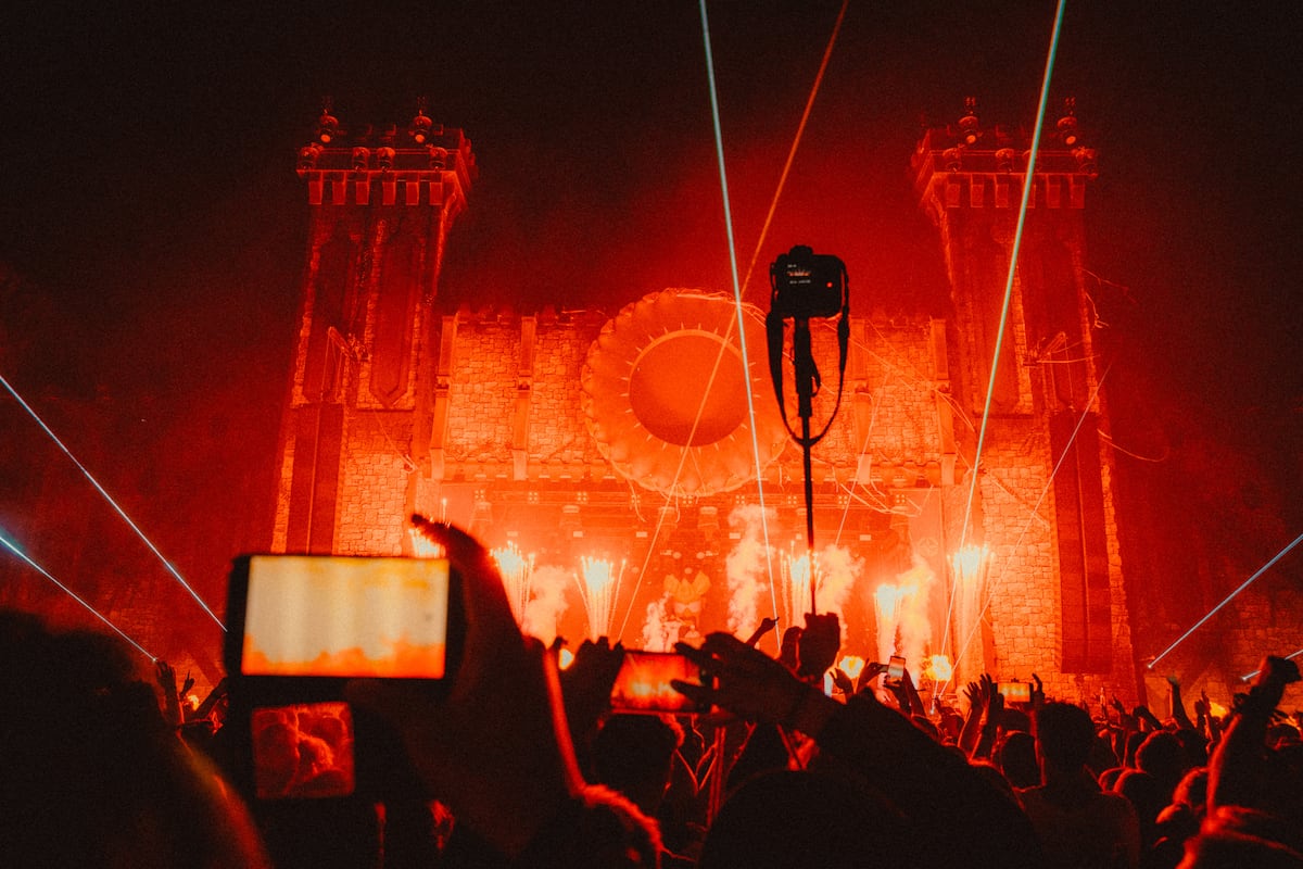 Katy Perry, Guetta y Steve Aoki prometen un Tomorrowland virtual histórico