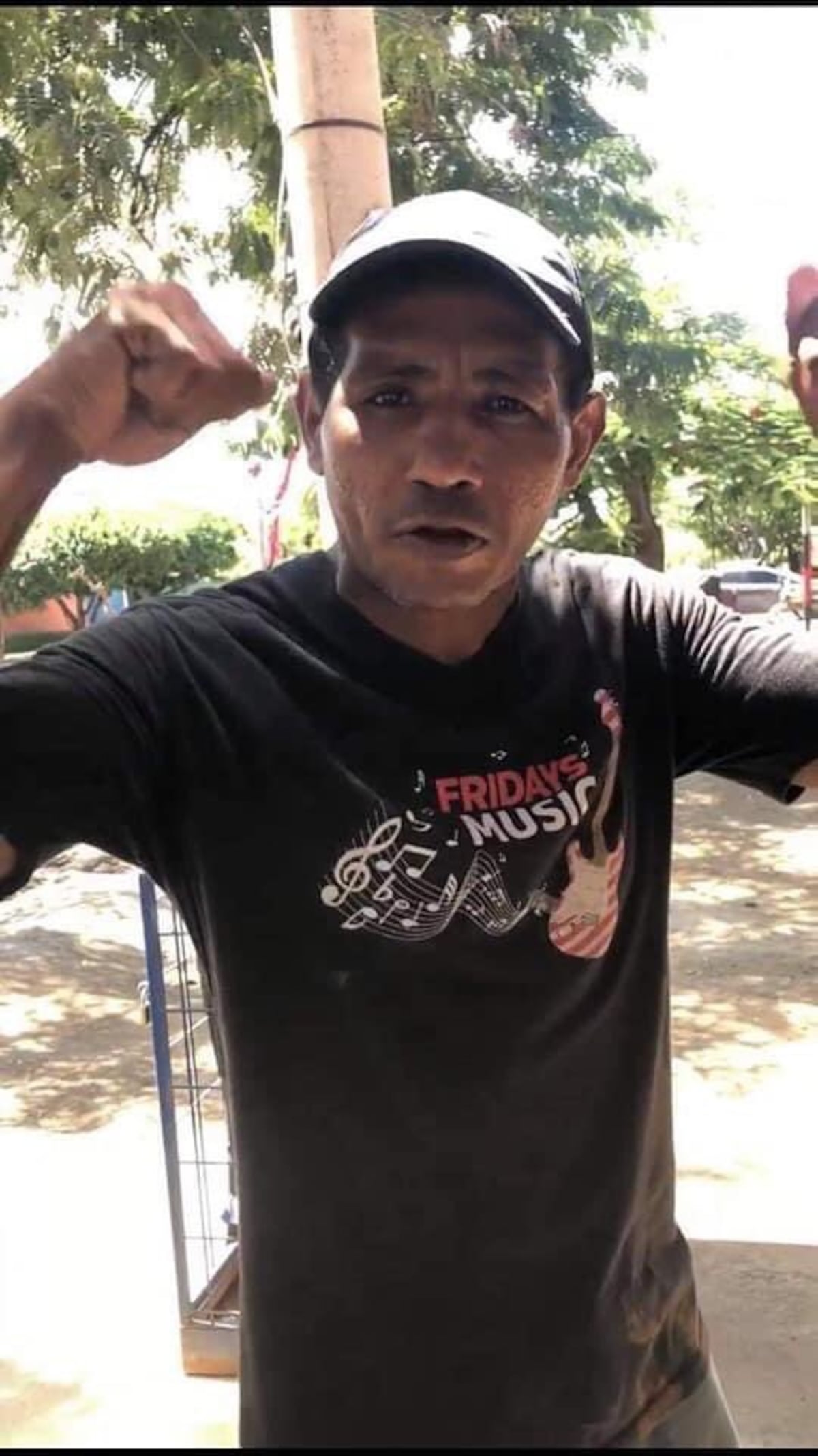 Ganó millones boxeando, pero hoy las drogas lo tienen al borde del nocaut | Video