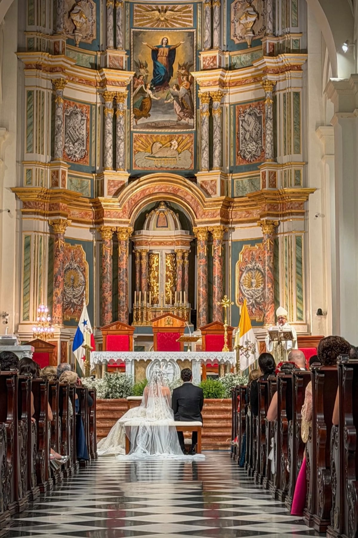 Diego de Obaldía y Mafe Achurra sellan su amor ante Dios: la pareja se dio el ‘sí’ este sábado