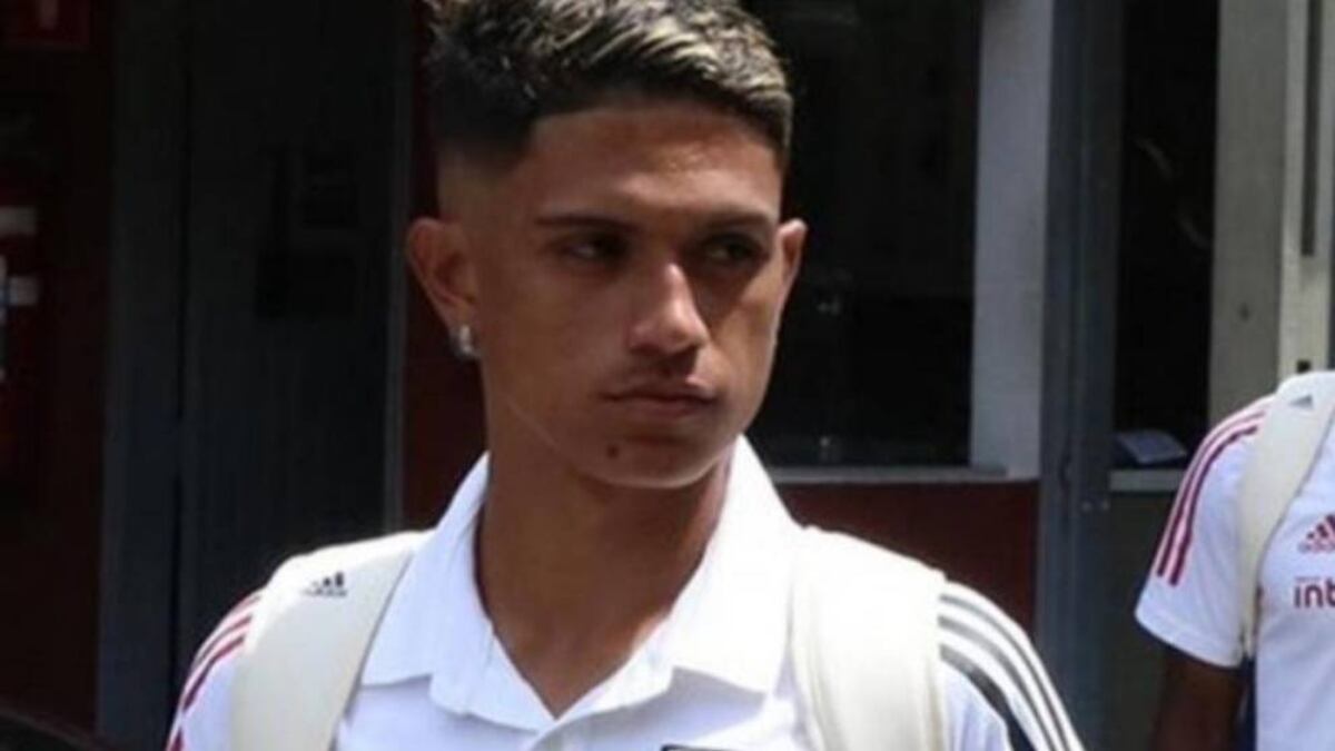 El Barcelona cierra el fichaje del joven atacante brasileño Gustavo Maia