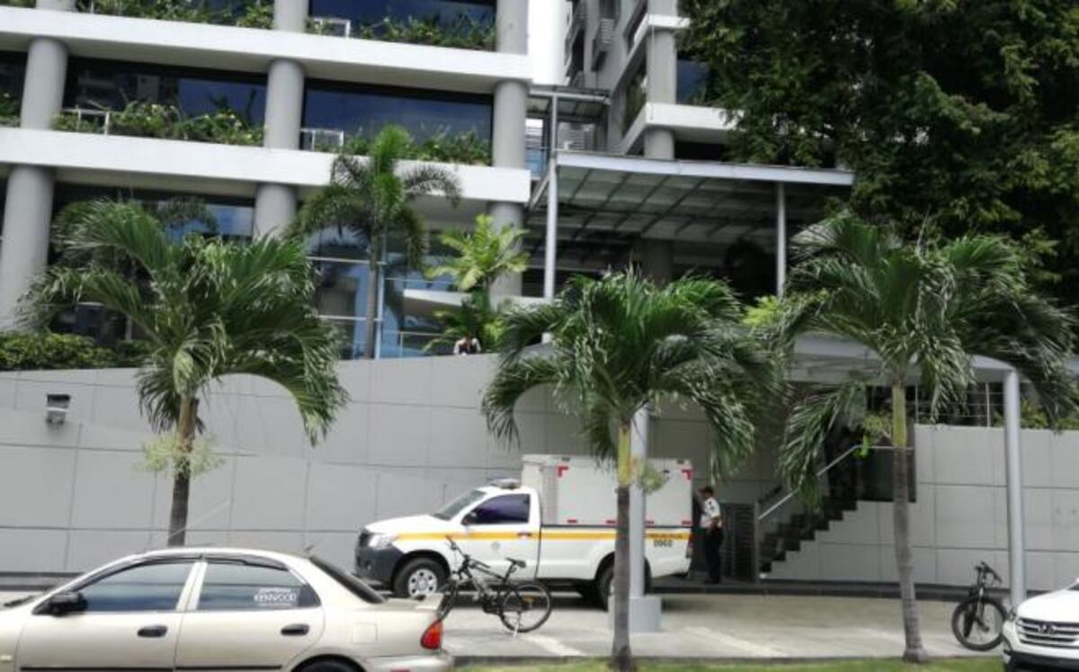 Madre de mujer que cayó del piso 27 perdió a sus dos únicos hijos seguido