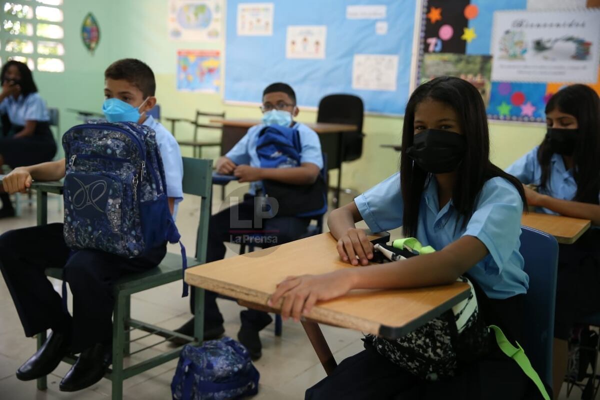 Escuelas no reportan casos de coronavirus. Autoridades hacen llamado a cumplir con la guía