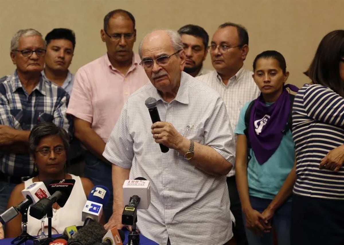 La Fiscalía de Nicaragua cita a periodista de Univision por lavado de dinero