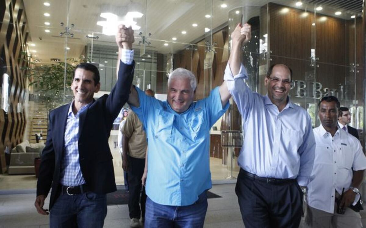 'EL TRAIDOR ES MIMITO, NO YO'.¡Ay, papá! Rómulo Roux se reunió con Martinelli