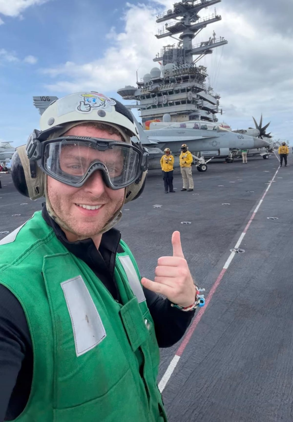 ¡Gigante en la bahía! Mayer Mizrachi y diputados conocen el USS Nimitz, que está en aguas panameñas