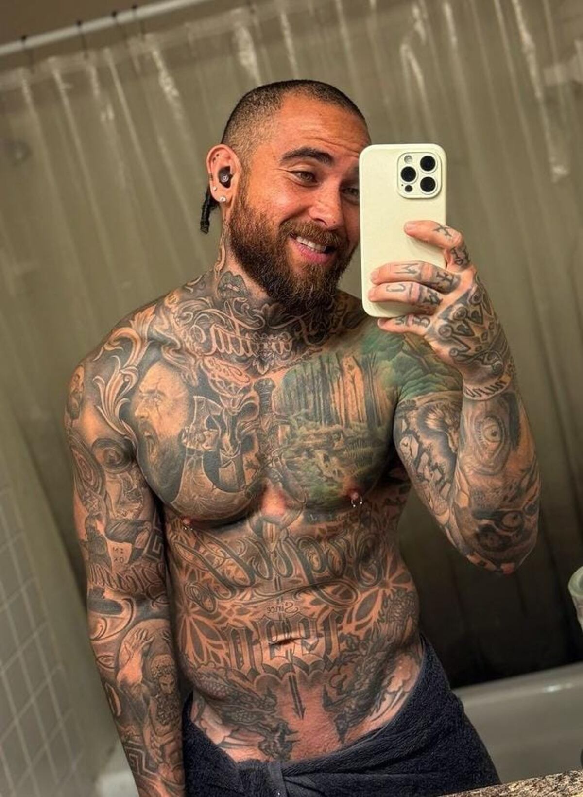 ‘Bukele, se te escapó uno’. El ex Calle 7 Rafe Lucado Barnes reacciona a las críticas: ‘A alguien le voy a encantar así '