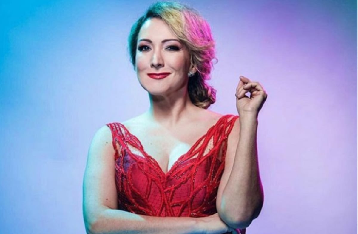 ¡WEEE! Erika Ender recibe más honores y le otorgarán el Latina Global Icon Award