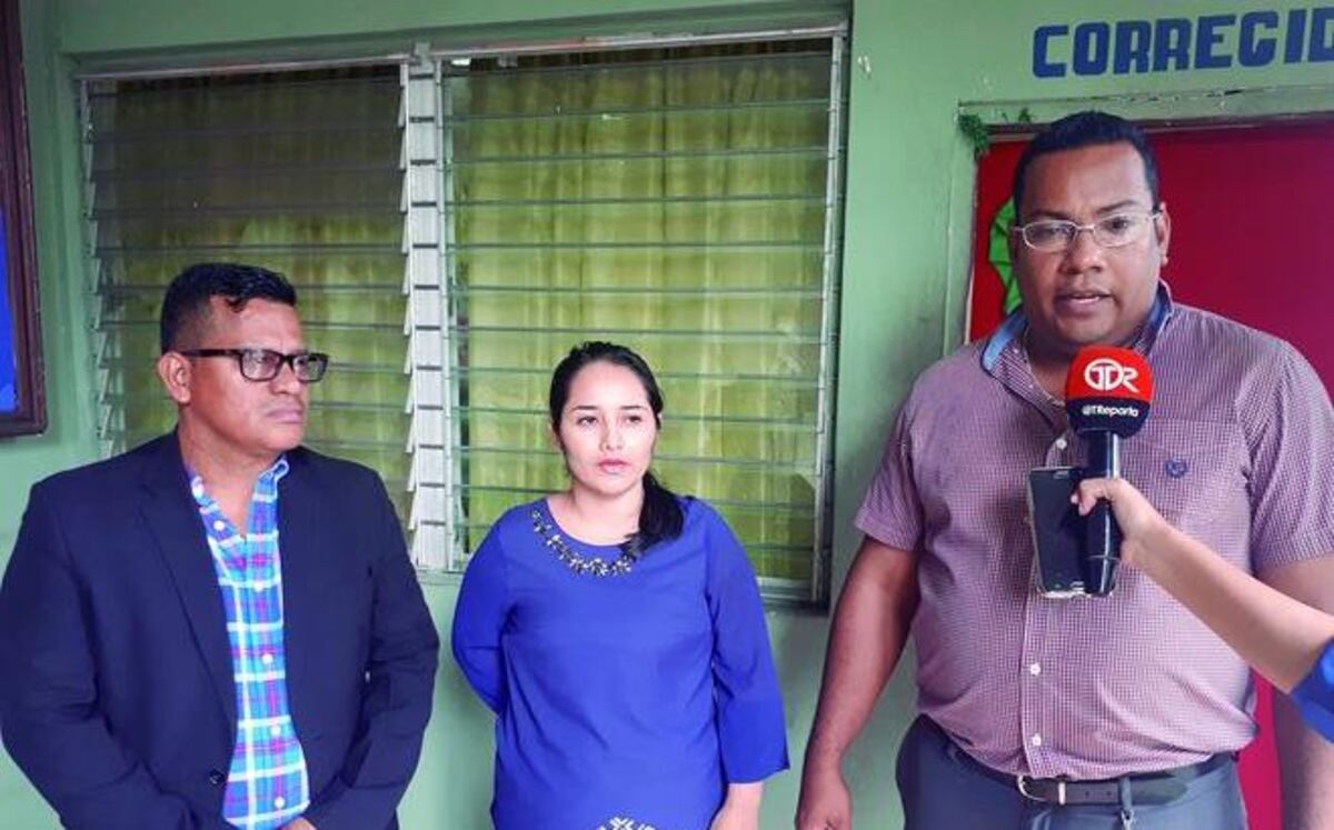 Lo amenazan de muerte en aula de clases. 'Te mataremos si sigues de director'