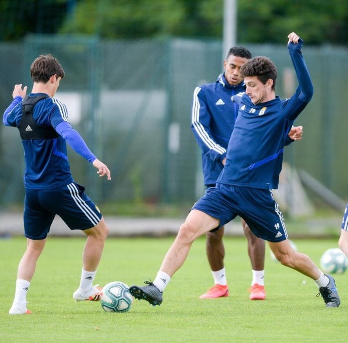 Real Oviedo del panameño Bárcenas busca mantener la senda del triunfo