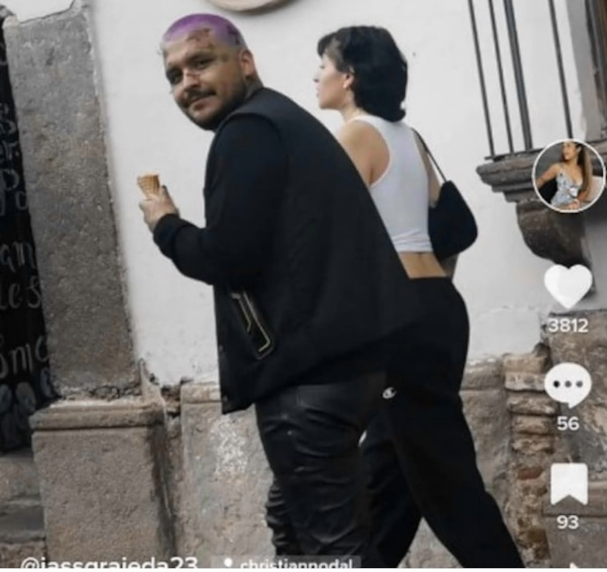 Ups. Nodal habría olvidado a Belinda  con ella y ya se hizo otro tatuaje 