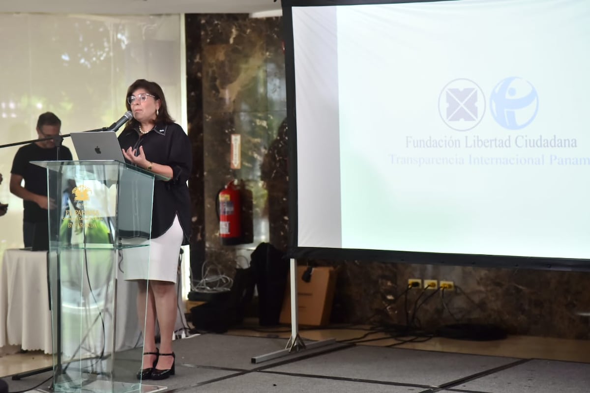 58 candidatos a diputado se comprometen con la transparencia en la Asamblea Nacional de Panamá