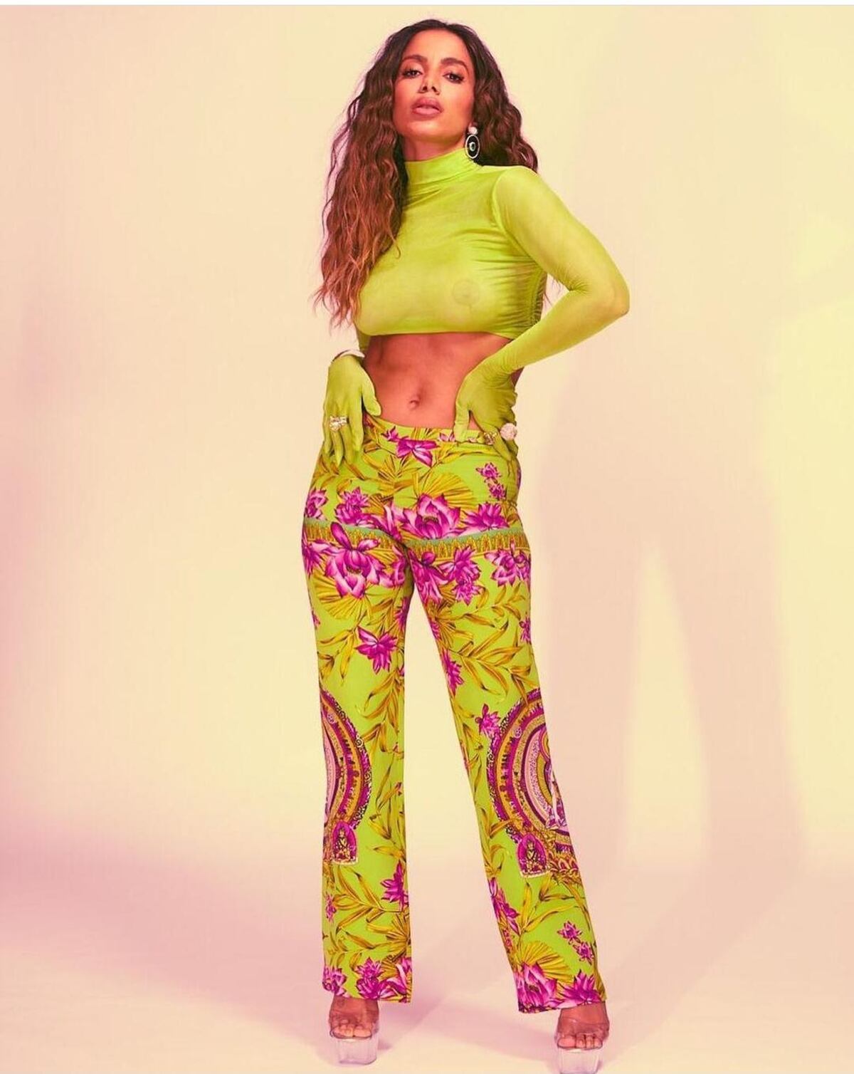 Anitta explota luego de mensaje sexista de Arcángel: ‘Quieres que te respeten, pero te pasas enseñando el C...’ 