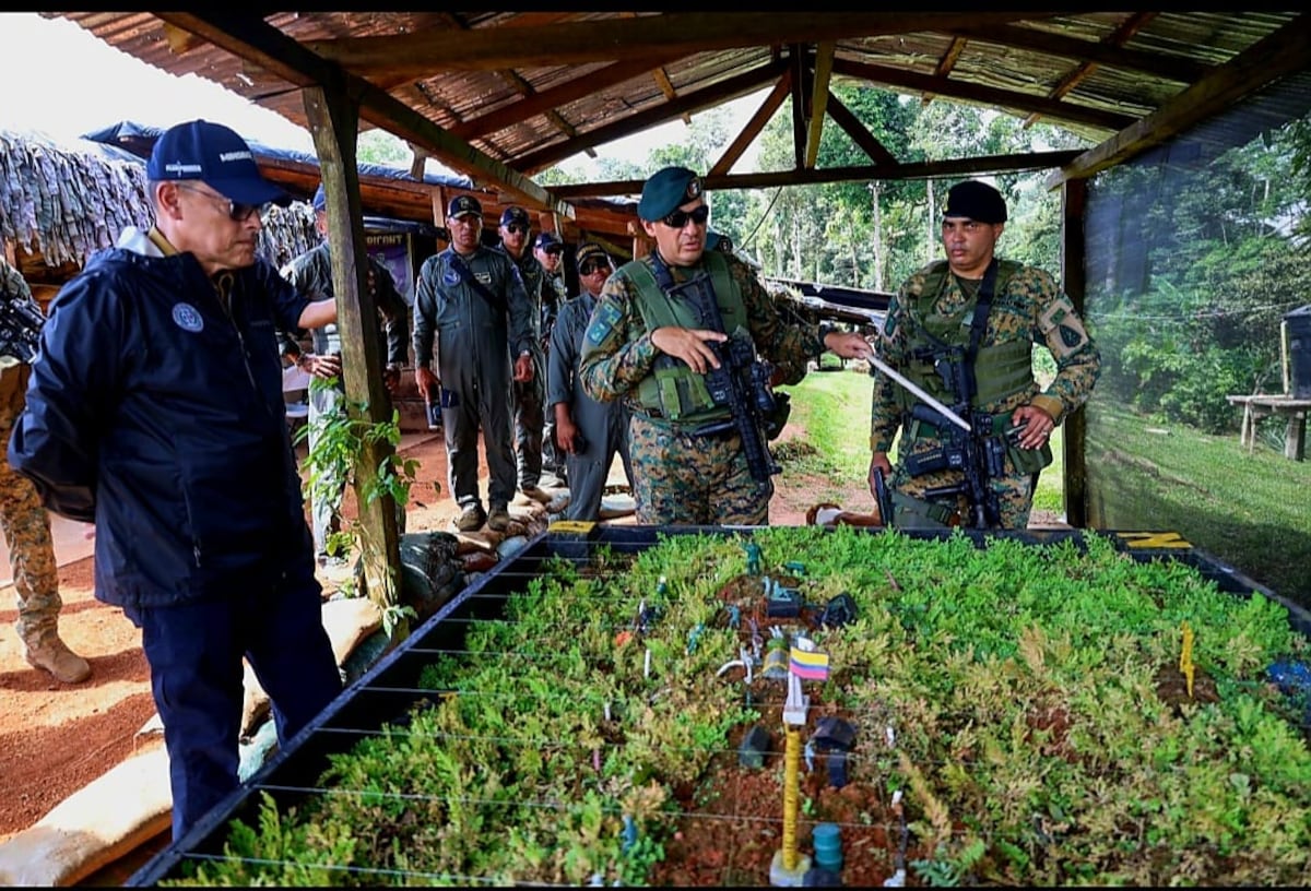 Navidad en la frontera: el ministro llegó hasta Darién