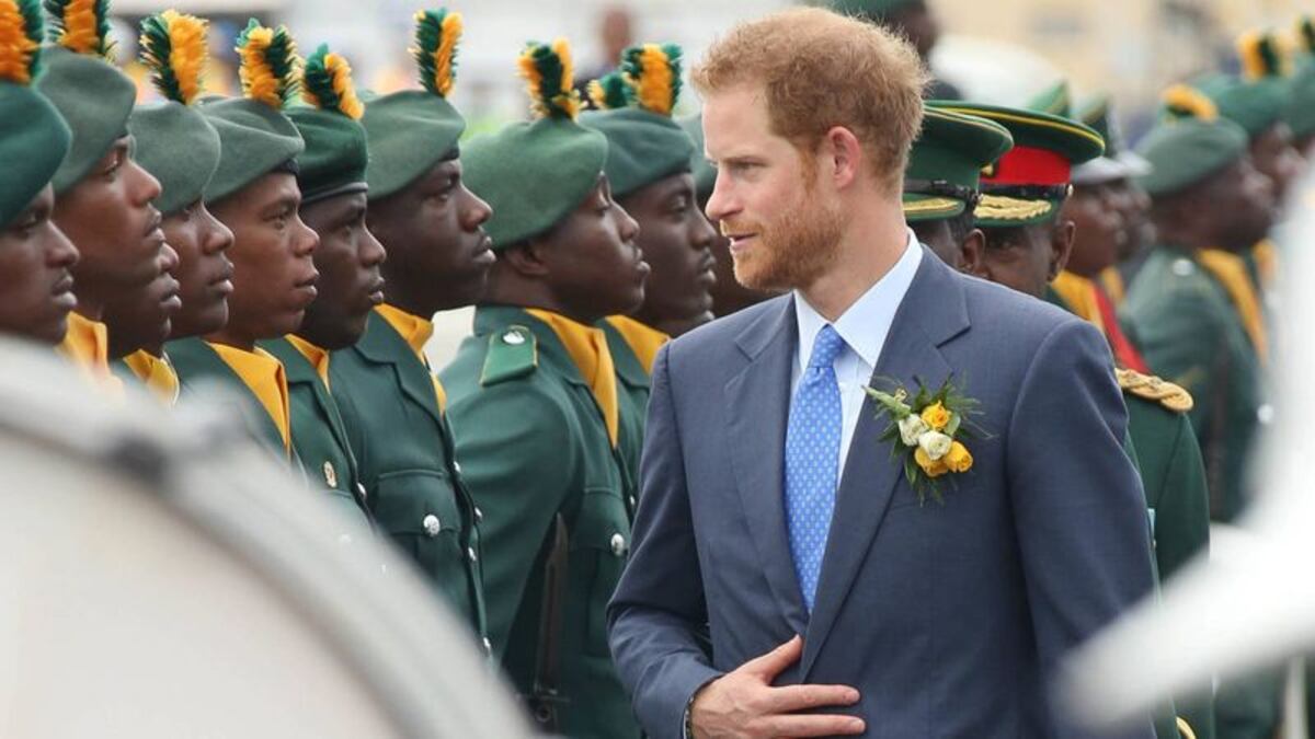 Ex guardaespaldas del príncipe Harry es acusado de tener pornografía infantil