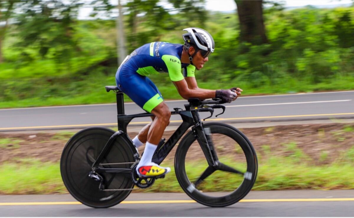 Panameño Jurado logra tercer lugar en Martinica