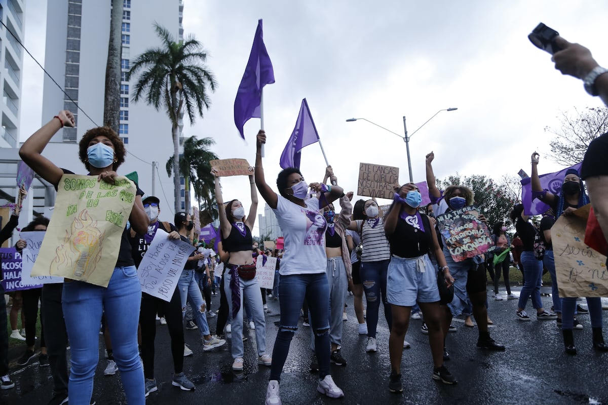 Editorial. Las mujeres y su difícil y larga lucha por la igualdad
