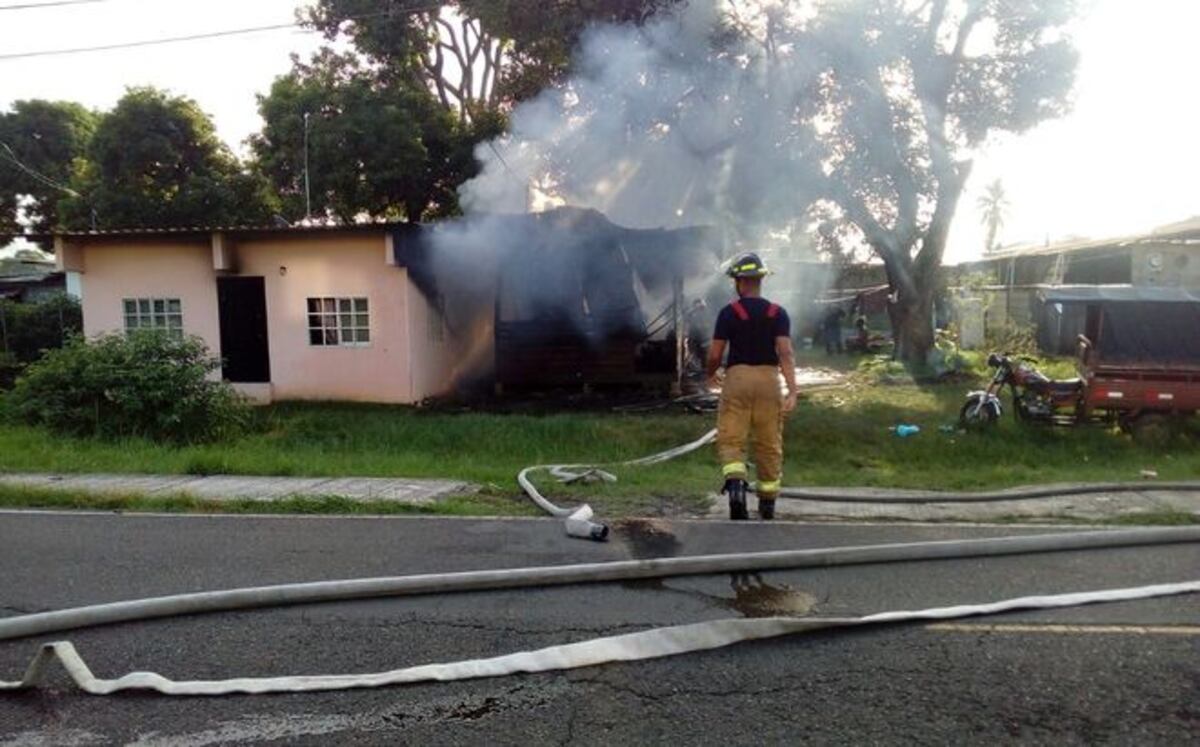 ¡POBRE! Hombre hacía desayuno y le estalló el tanque de gas en Juan Díaz 