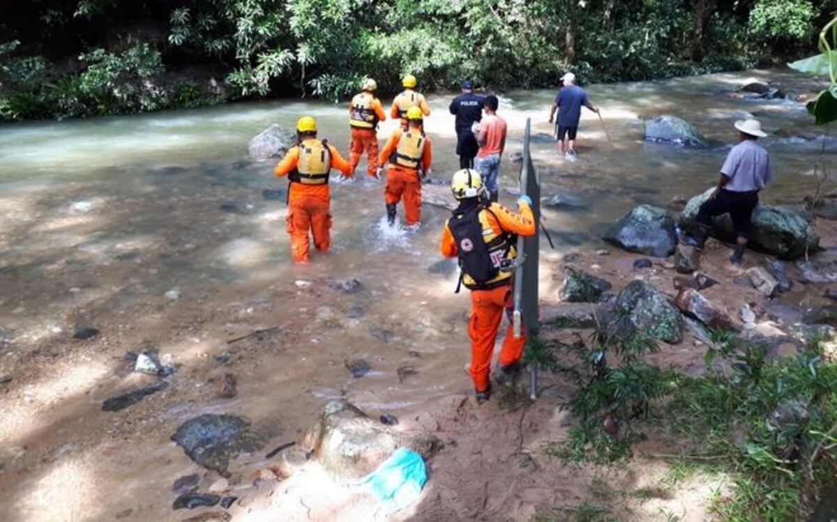 Reportan la desaparición de una maestra de preescolar. Inician la búsqueda