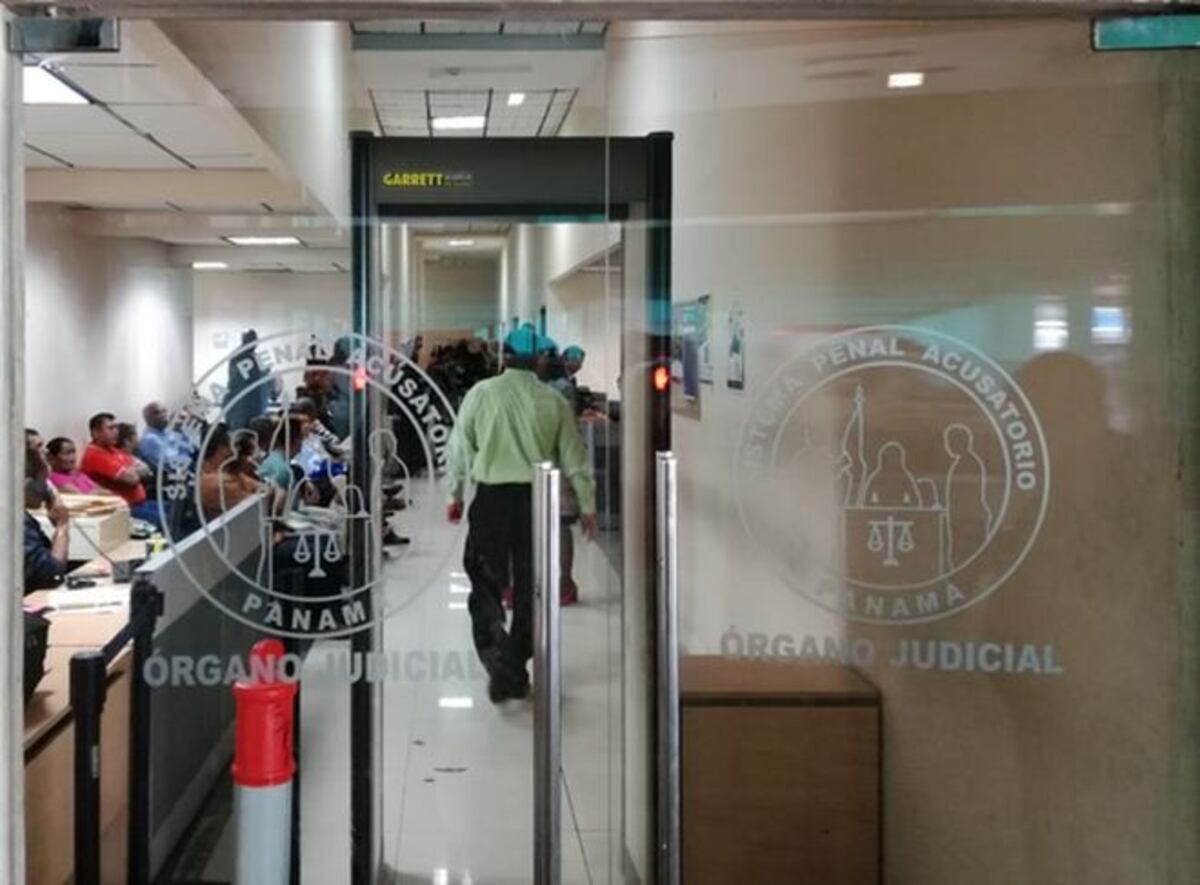 'Pany' Pérez no salió en internas del PRD. Dice que lo del Gallero lo perjudicó