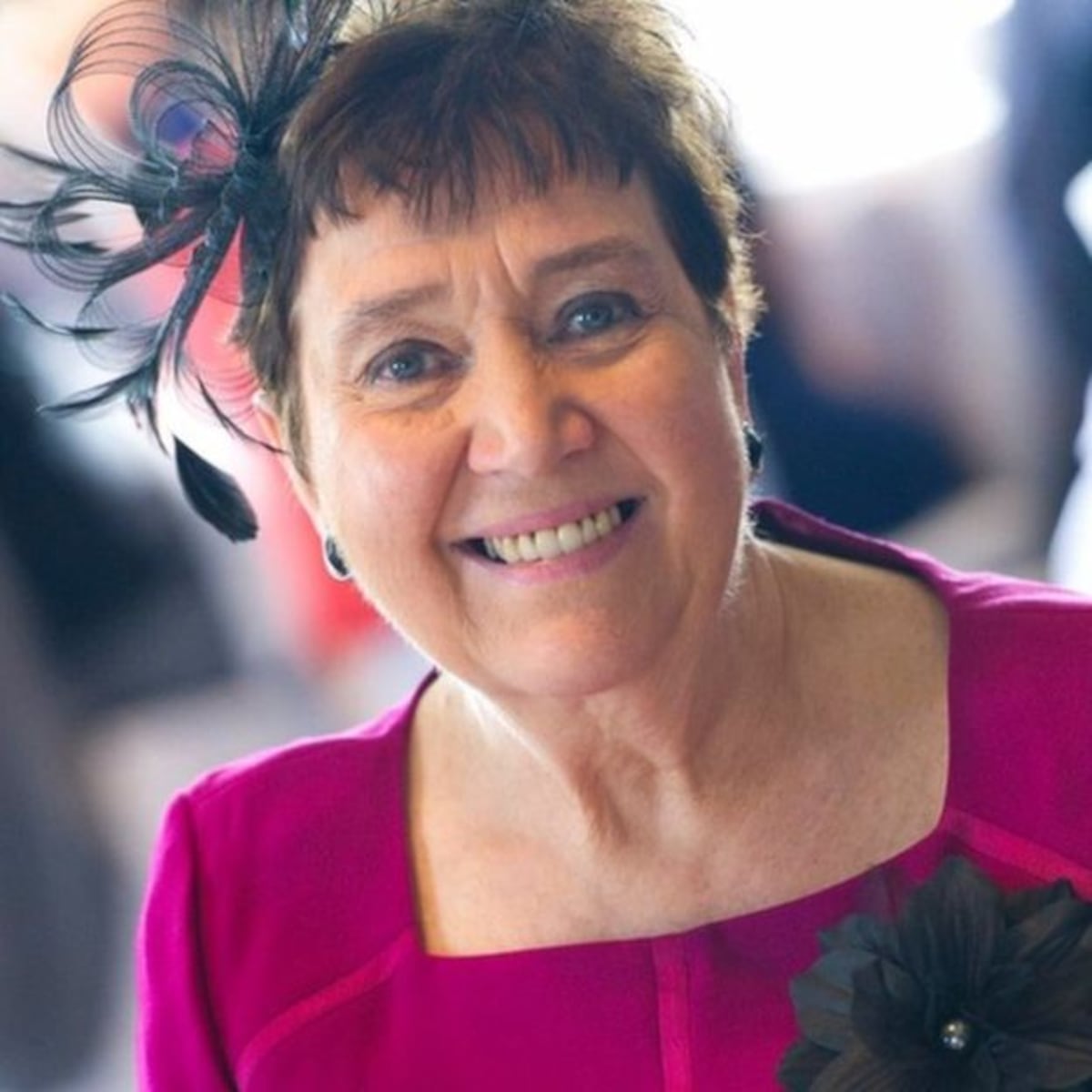 Mujer muere de cáncer por abrazar y lavar la ropa de su esposo por años