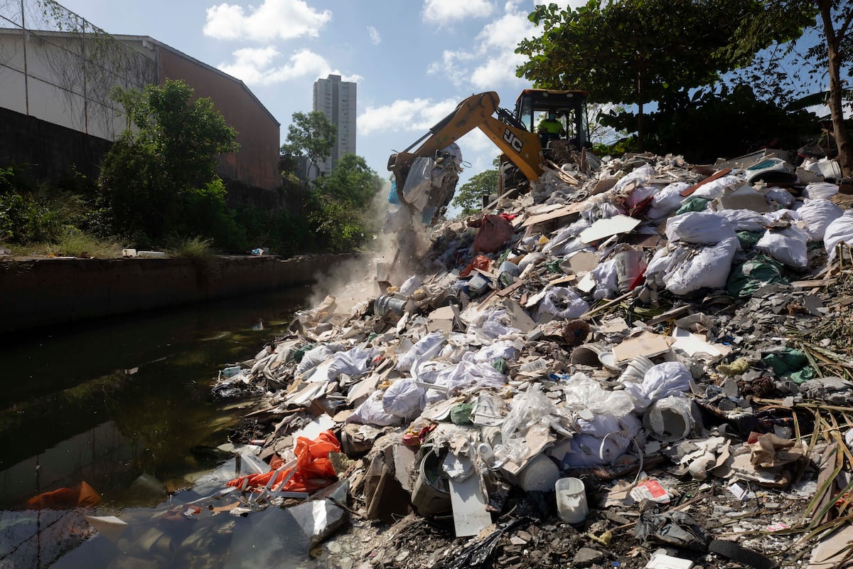 Cierran recicladoras ilegales en Panamá Viejo 