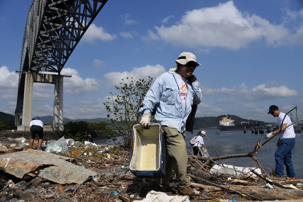 Dedica un día al año a hacer el bien