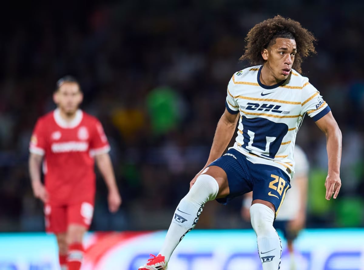 ¡‘Coco’ sigue maravillando! Carrasquilla brilla en su primera titularidad con Pumas ante Toluca
