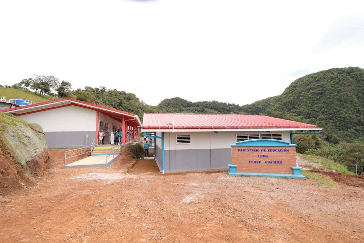 Entregan nuevas instalaciones del Centro Educativo Cerro Guásimo en la comarca Ngäbe Buglé
