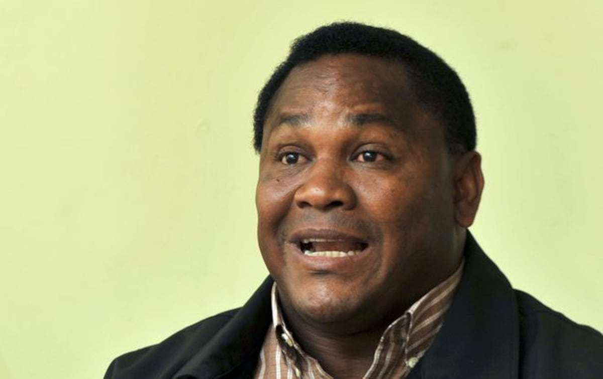 Ordenan retención de bienes a Héctor Valdés  Carrasquilla