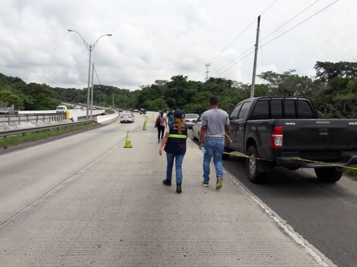 PISTAS | Describen cómo era mujer decapitada. Circula foto falsa