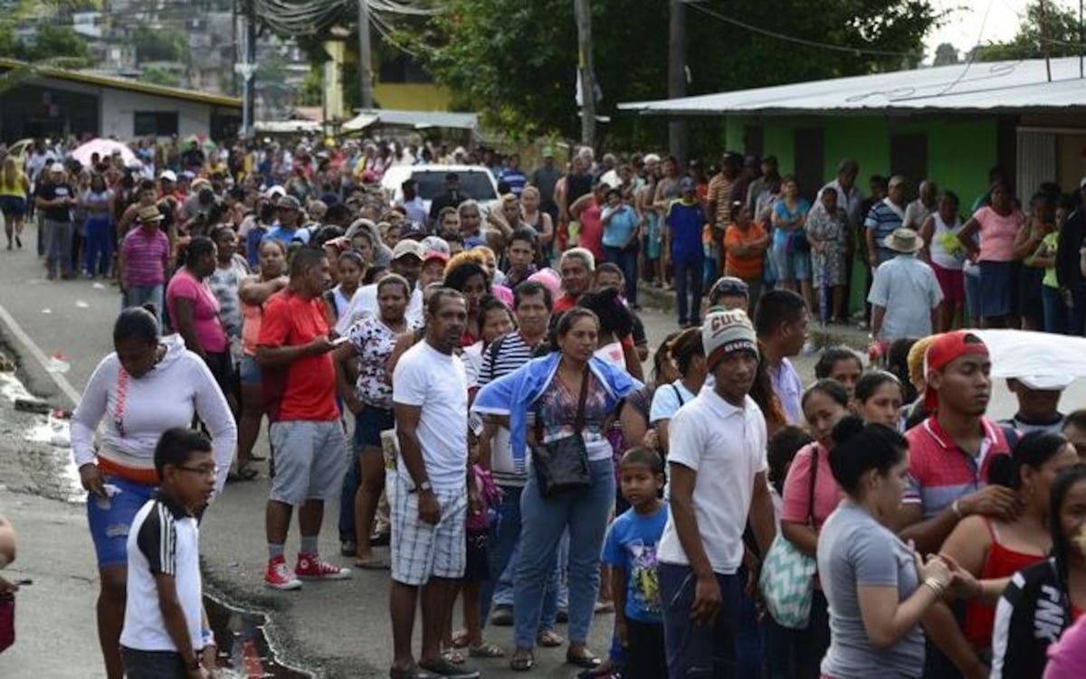 ¡QUÉ POCOTÓN! Venderán 240 mil jamones a 8 dólares en las ‘naviferias’