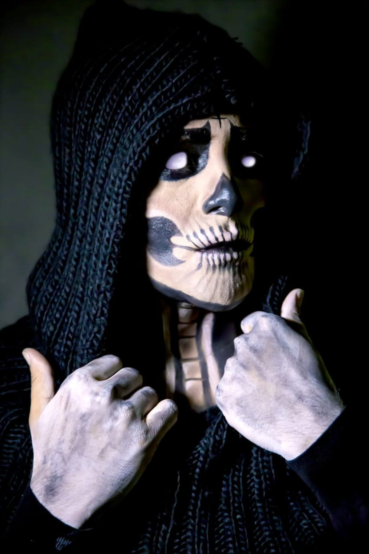 Espeluznante. En noche de brujas hasta los fantasmitas leen midiario.com +Video 