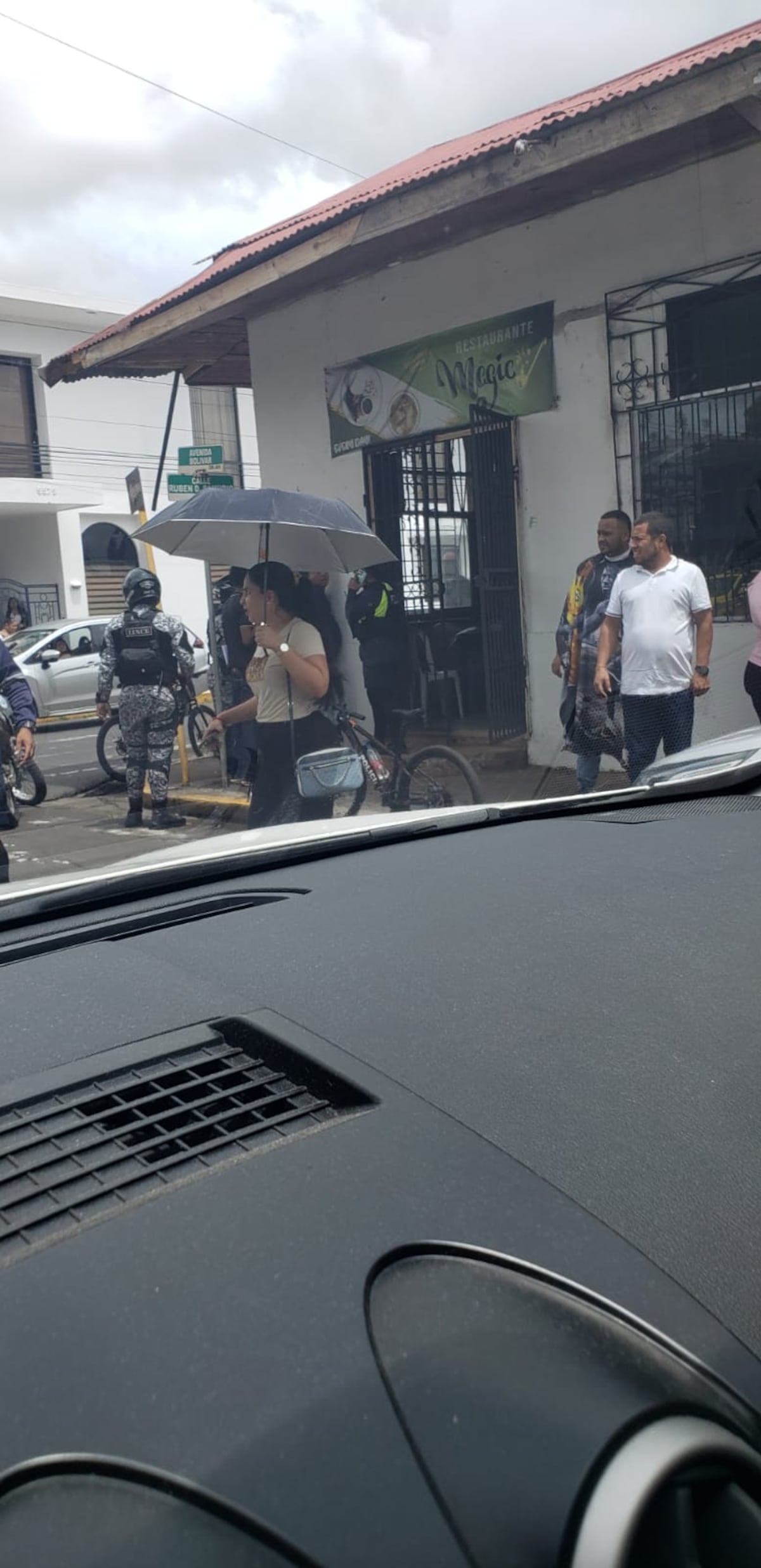 Investigan femicidio en David: mujer muere dentro de un restaurante y señalan a su presunta expareja + VÍDEOS