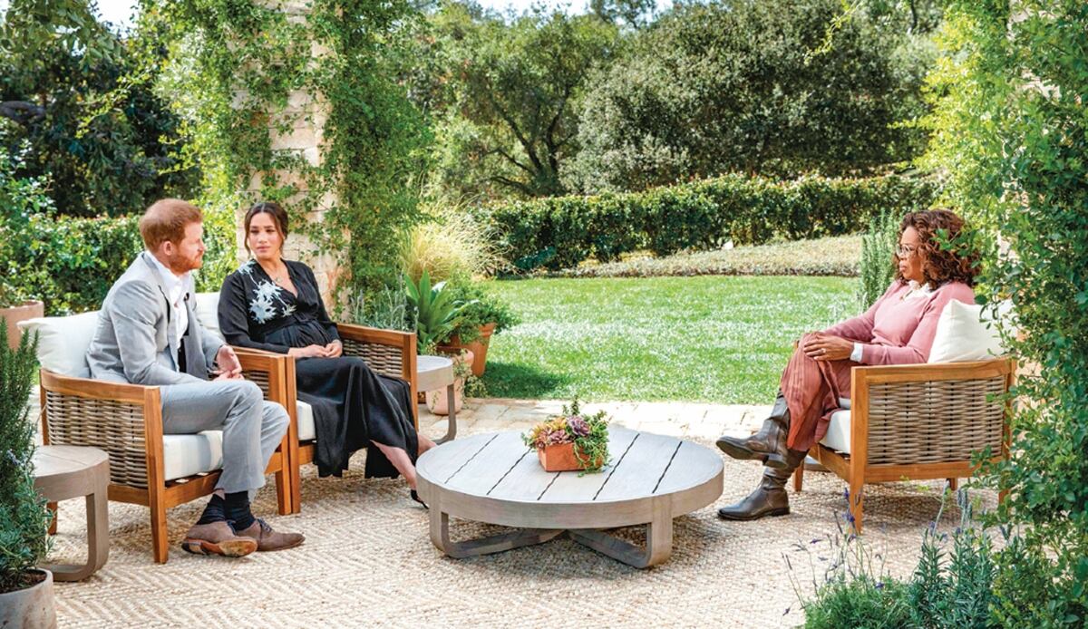 Triste y afligida. La reina Isabel II consternada por lo revelado en entrevista y promete investigar denuncias de racismo