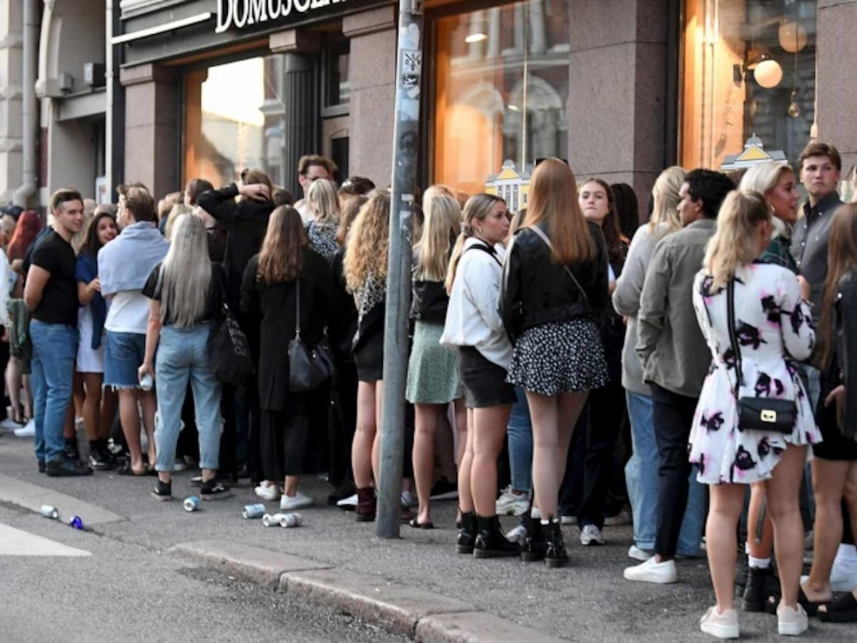 Regaña OMS a jóvenes. Deben frenar sus deseos de salir de fiesta